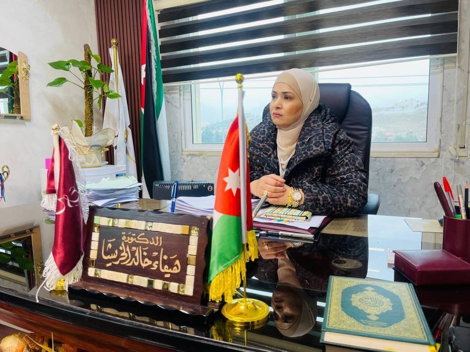 الخريشا  تواصل سلسلة زياراتها التفقدية لعدد من مراكز امتحانات الثانوية العامة في لواء ناعور .