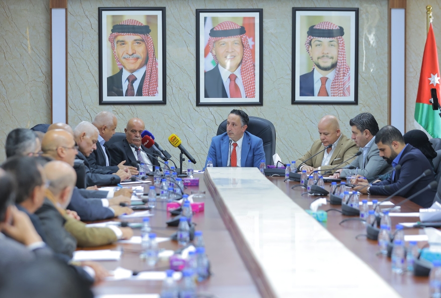العمل النيابية تناقش أوضاع العمالة الوافدة