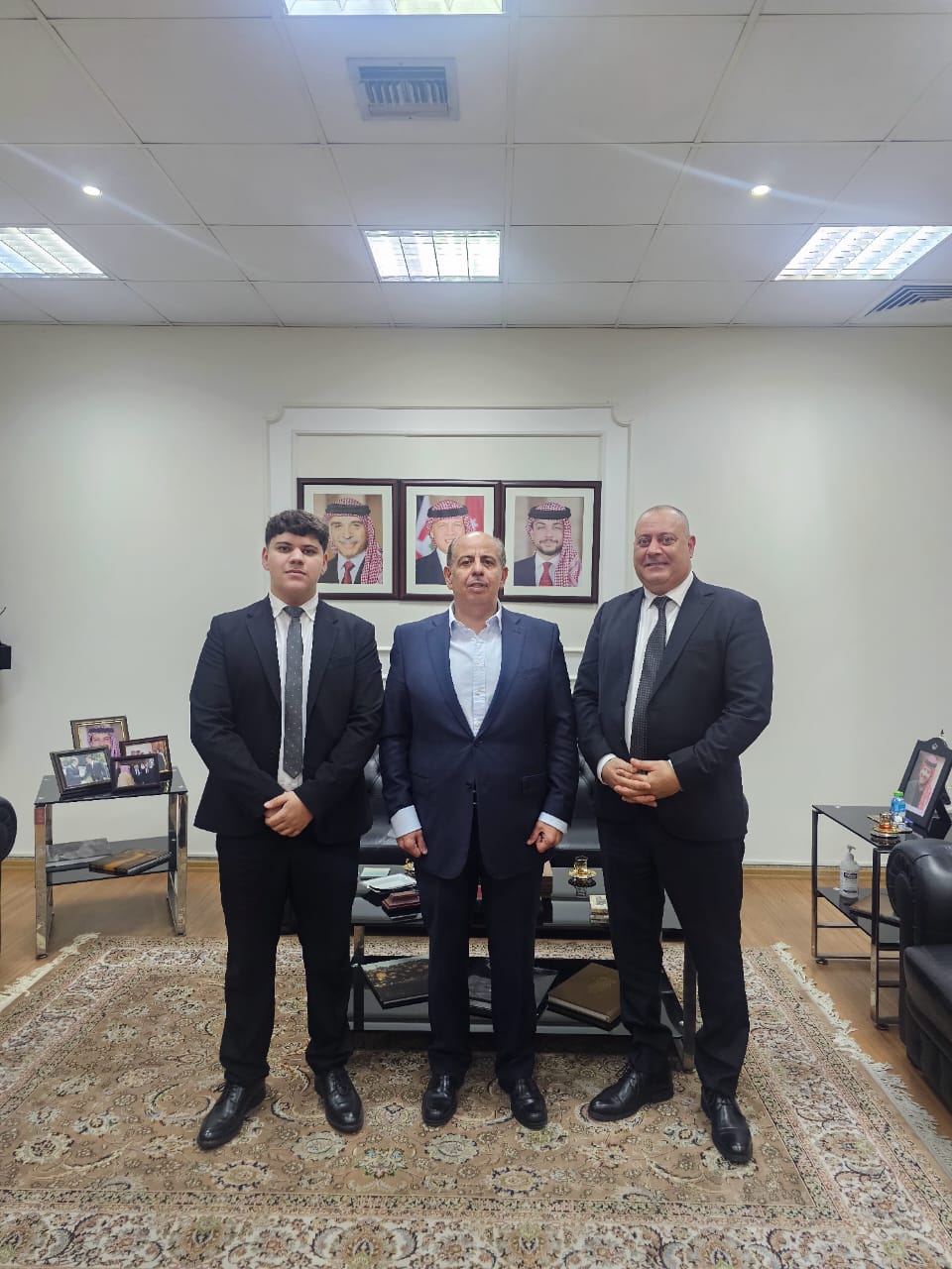 سفير الأردن في البحرين يبحث دعم الابتكار التكنولوجي مع رجل الاعمال منير وعيسى العديلي