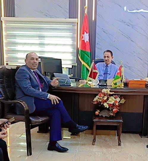 الزبن  يترأس اجتماع لجنة الموارد البشرية في تربية الموقر