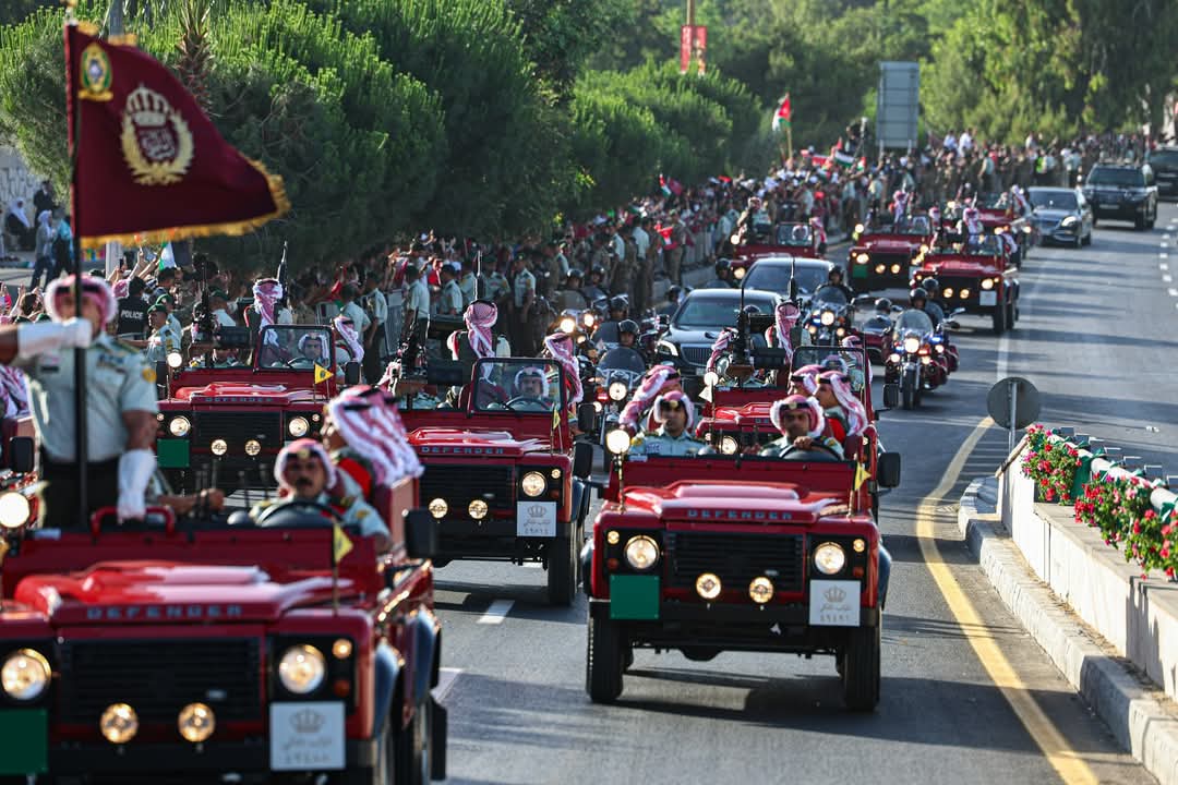 أسود البلاط حرس الشرف ...صور