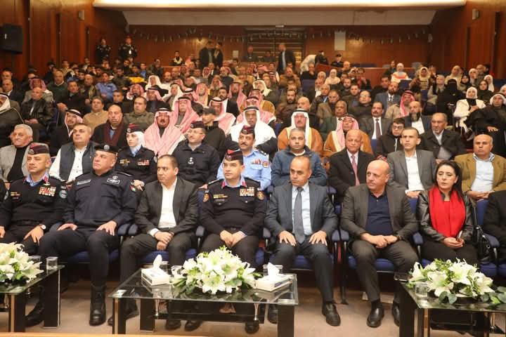 مديرية الأمن العام تعقد ندوة توعوية حول مخاطر المخدرات في سحاب  صور