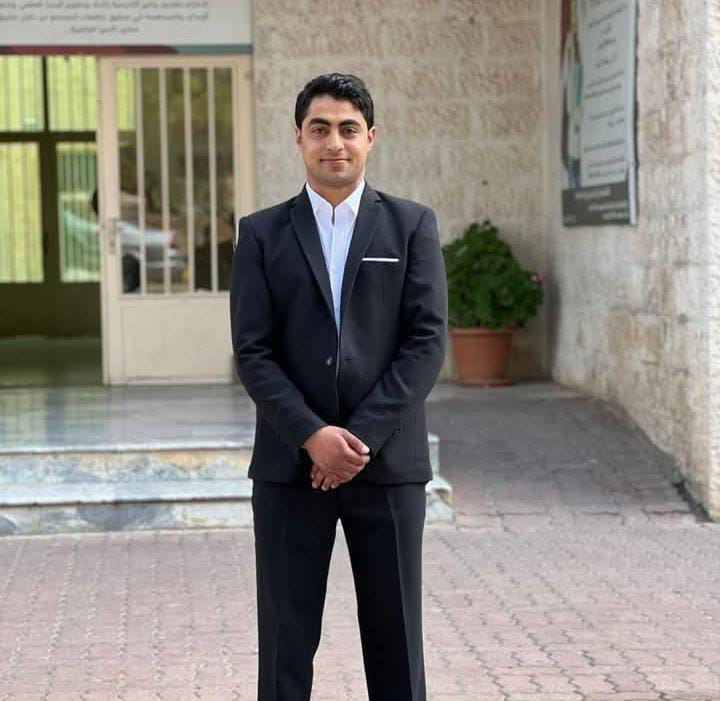 الجبور يهنئ المهندس قصي عبدالهادي عطا الكنيعان البلوي بمناقشة مشروع التخرج