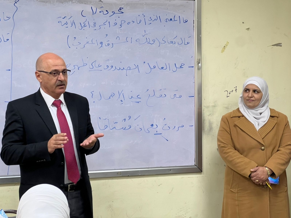 المجالي يتابع مجريات اختبار قياس مهارتي القراءة والكتابة لطلبة التاسع و العاشر