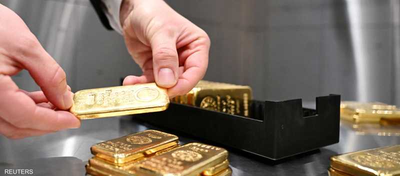 أسعار الذهب تتراجع بعد اقترابها من أعلى مستوى في 3 أشهر