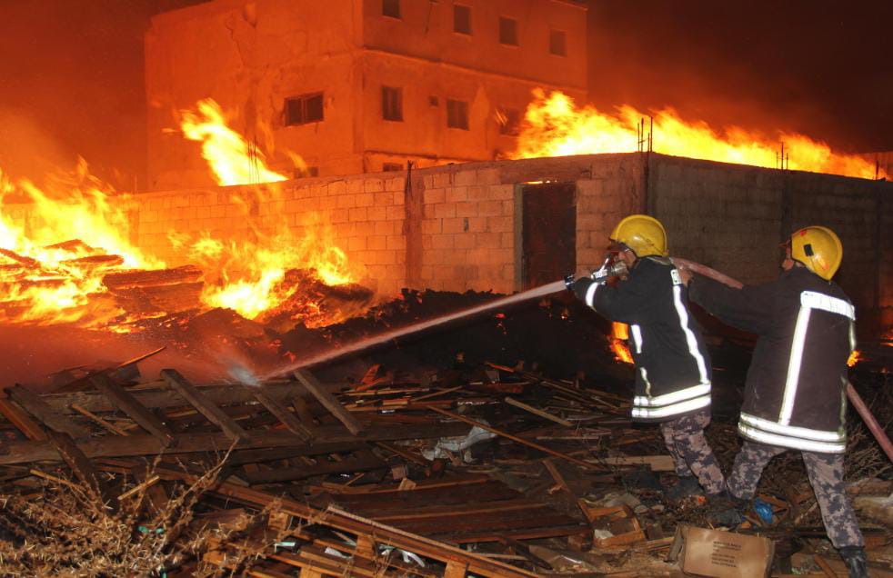 الدفاع المدني يتعامل مع 48 حريقاً خلال 24 ساعة