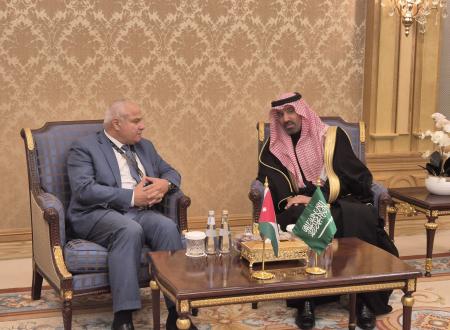 وزير العمل يبحث ملف تشغيل الأردنيين بالقطاع الخاص السعودي