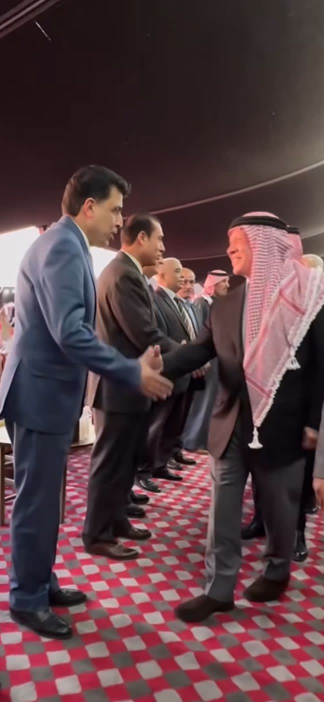 (في عيد ميلادك الجميل جميلا )