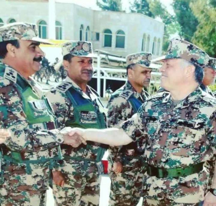العميد المتقاعد فارس السرحان   يهنئ  الملك بعيد ميلاده ال 63