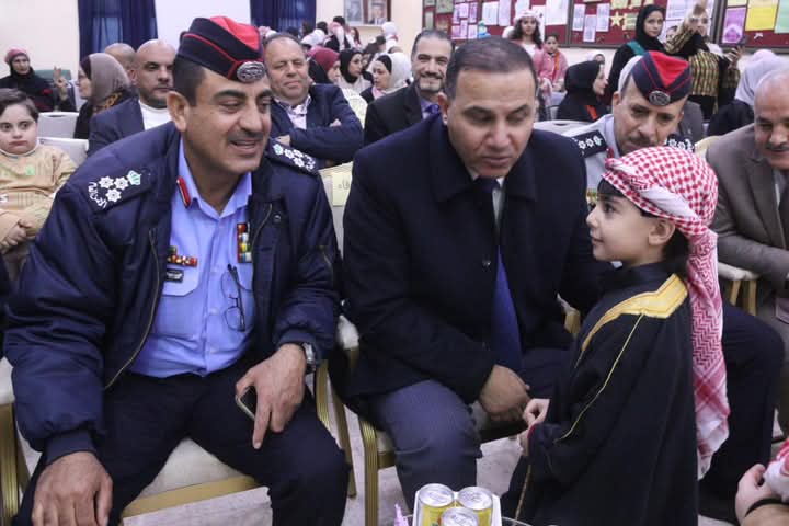 الشرطة المجتمعية تشارك في احتفال مدرسة الكرامة الأساسية بعيد ميلاد جلالة الملك عبدالله الثاني في الزرقاء