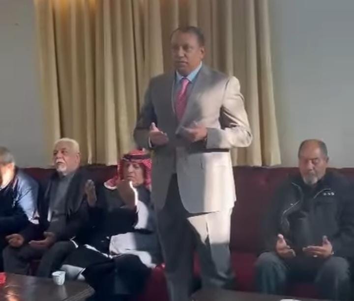 الفقهاء  والحواتمه نسايب.. العقيد المتقاعدالمحامي علي نمر  طلب  والعين الفريق م حسين الحواتمه أعطى