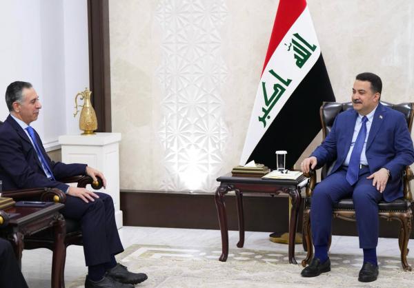 وزير الصناعة والتجارة يلتقي رئيس الوزراء العراقي في بغداد