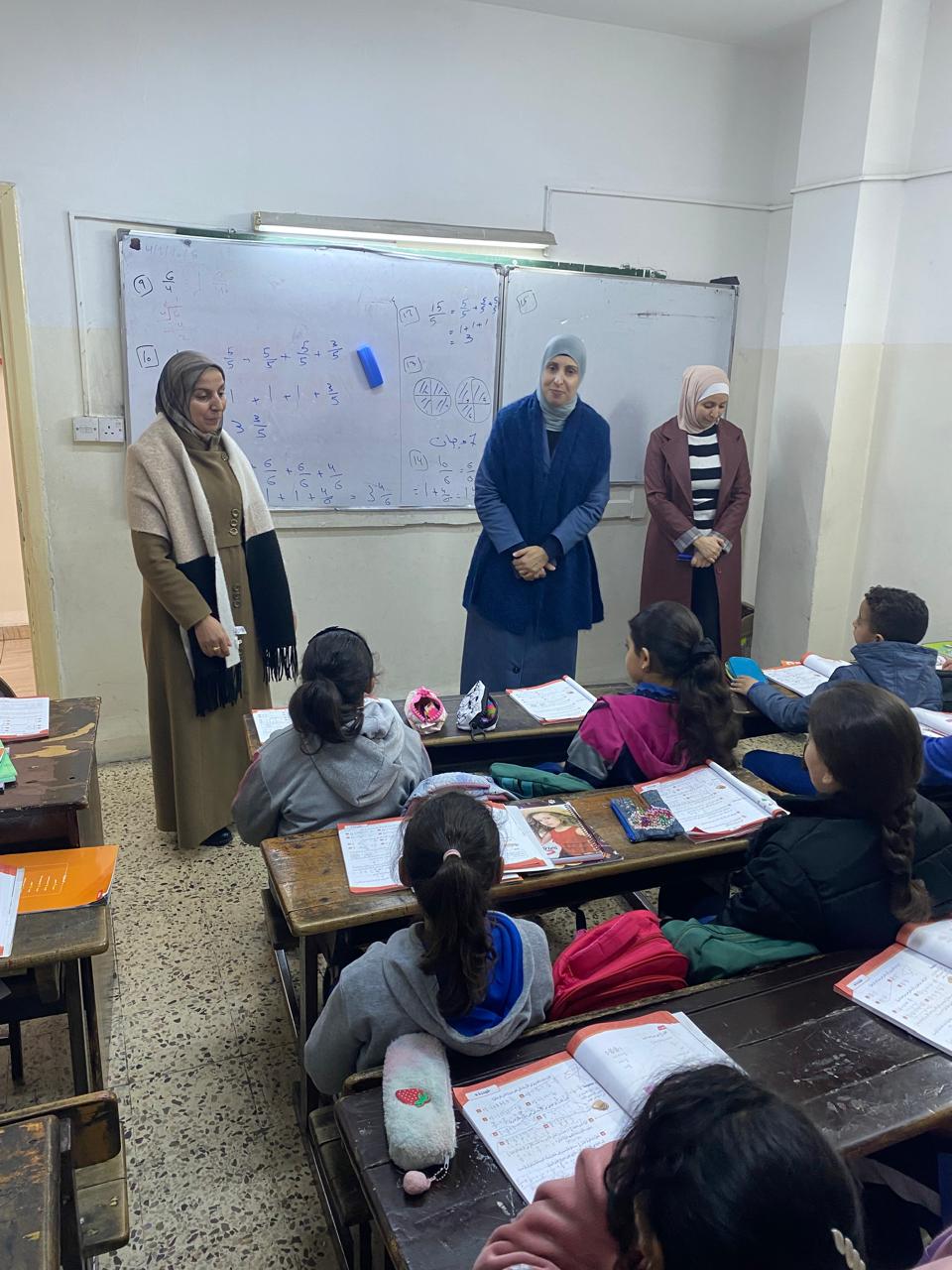 الطهراوي في زيارة تفقدية لمدرسة عائشة بنت طلحة