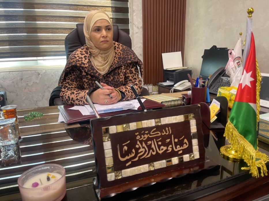 الخريشا تؤكد على رصد حضور وغياب الطلبة يوميا عبر منصة OpenEmis