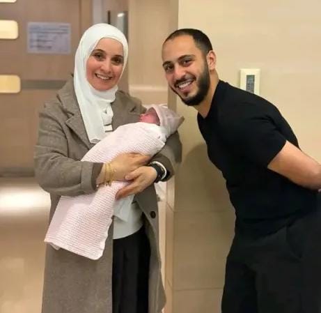 الوليد مقداد يرزق بمولودته الأولى راية.. ويُطلق لها حساباً على إنستغرام