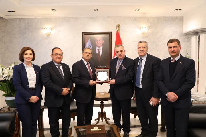 السفير العراقي في الأردن يبحث تعزيز التعاون الطبي مع المستشفى التخصصي الأردني