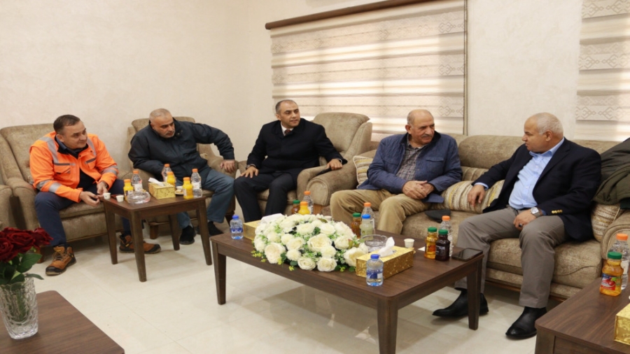 وزير العمل يبحث مع رئيس مجلس إدارة الفوسفات توقيع اتفاقية تشغيل 250 أردنيا في الشركة المثالية