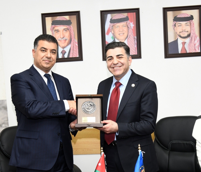 اتفاقية تعاون بين وزارة الزراعة وجامعة العلوم لتشغيل المستشفى البيطري