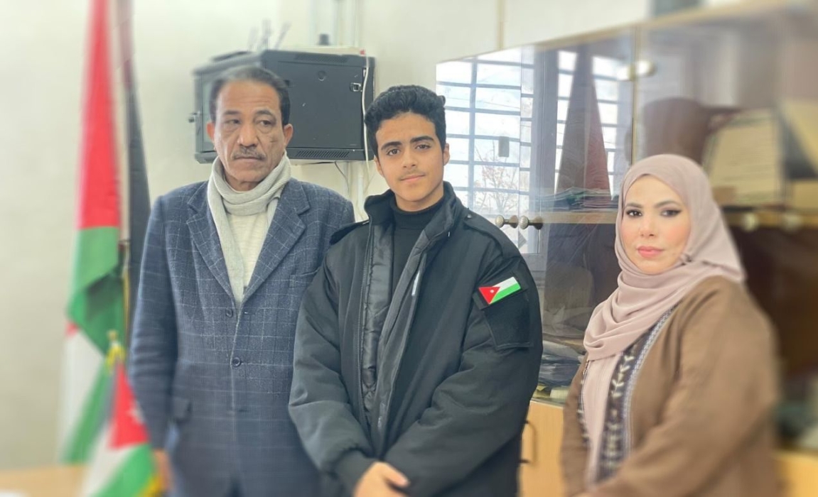 مدير تربية الموقر يلتقي طلبة الموقر المهنية ويؤكد دعم المشاريع الإبداعية