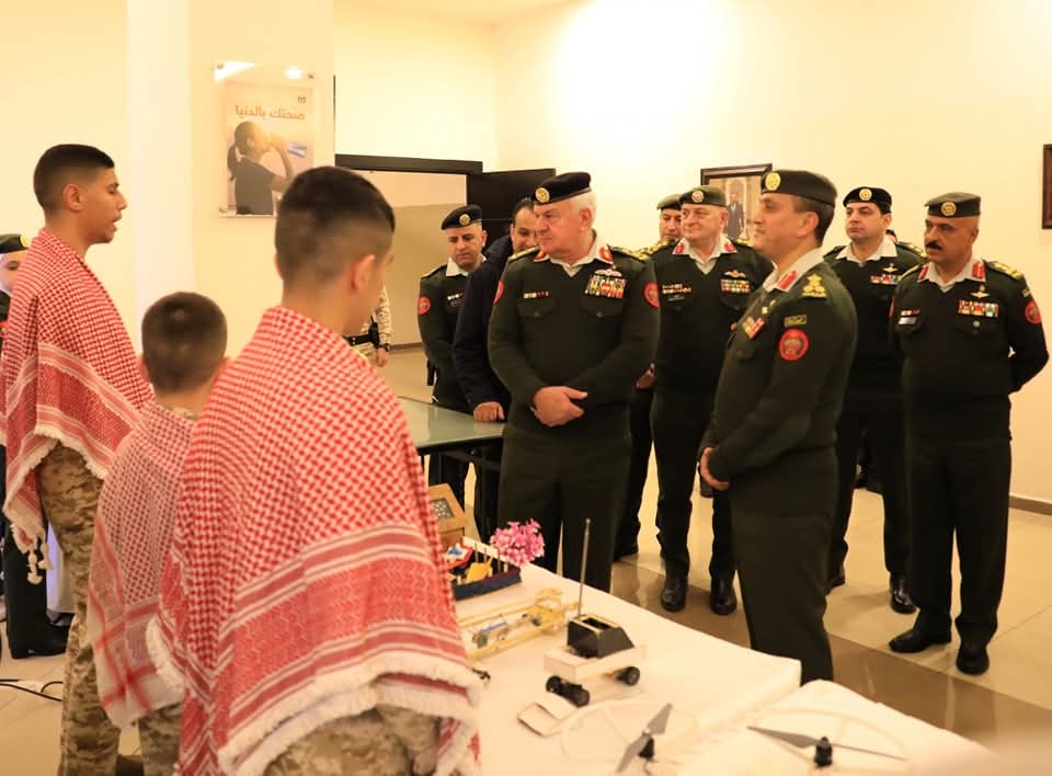 الحنيطي يرعى اليوم العلمي والتدريبي الأول لمديرية التربية والتعليم والثقافة العسكرية...صور