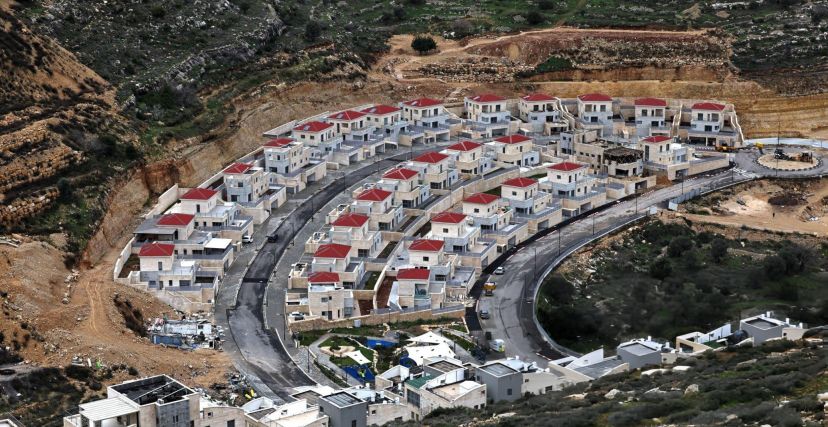 الاحتلال يشرع ببناء مستوطنة جديدة على أراضي بيت لحم ويهدم منزلا في رام الله