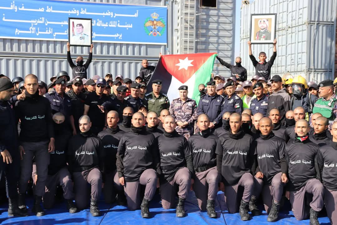 حفل تخريج مستجدين الدفاع المدني ...صور