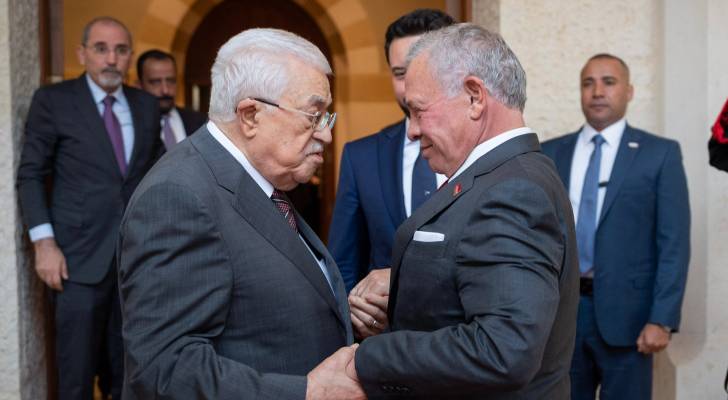 الرئيس الفلسطيني يثمن مواقف الملك الرافضة لتهجير الفلسطينيين