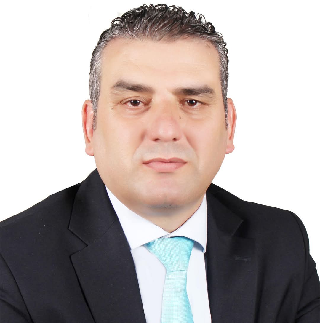 الخطاطبه يكتب قراءه في لقاء الملك وترامب 