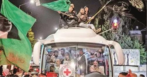 مكتب إعلام الأسرى الفلسطينيين : الإفراج عن 36 محكوما بالمؤبد و333 من أسرى غزة غدا