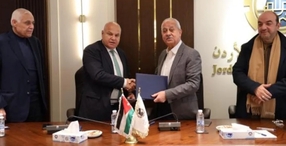عمالة وافدة مقابل تشغيل أردنيين .. تفاهم بين العمل وصناعة الأردن