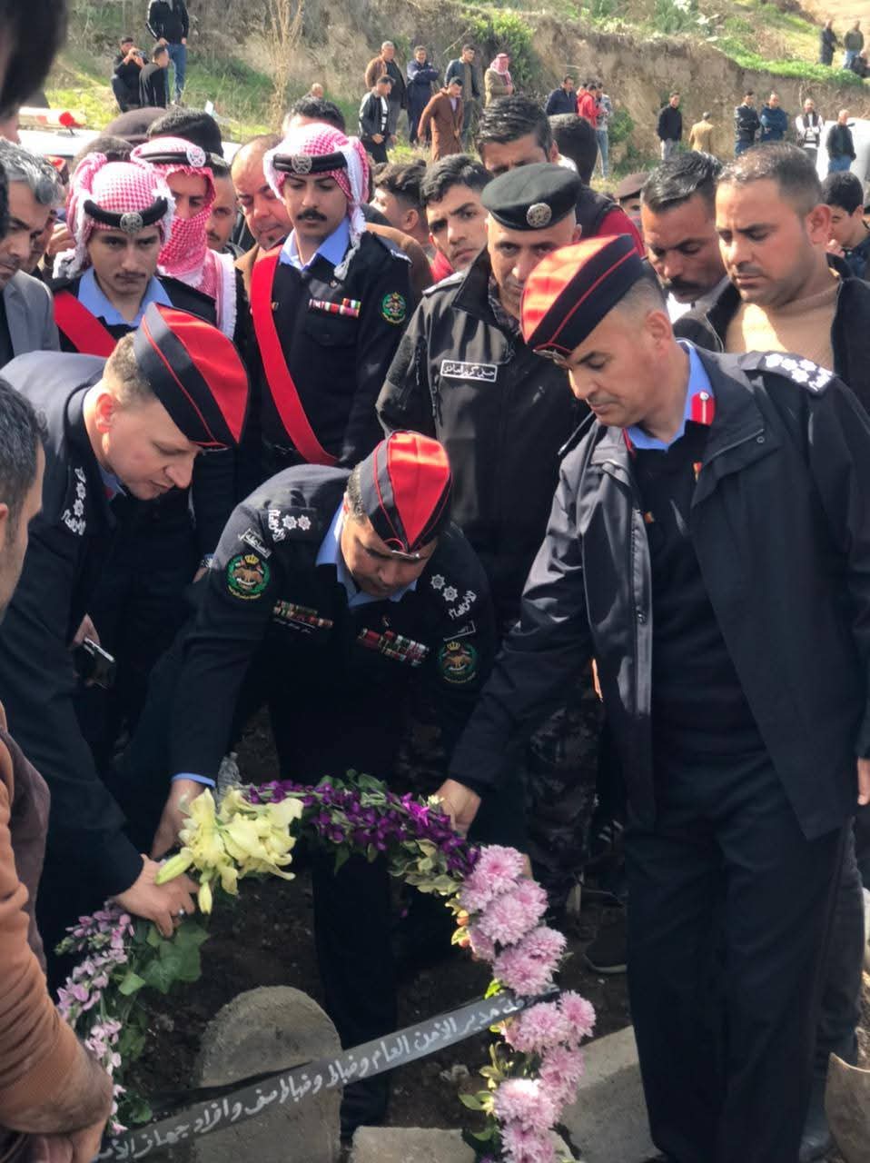 العقيد المساعيد يشارك في تشييع جثمان الوكيل علي قفطان خريسات...صور