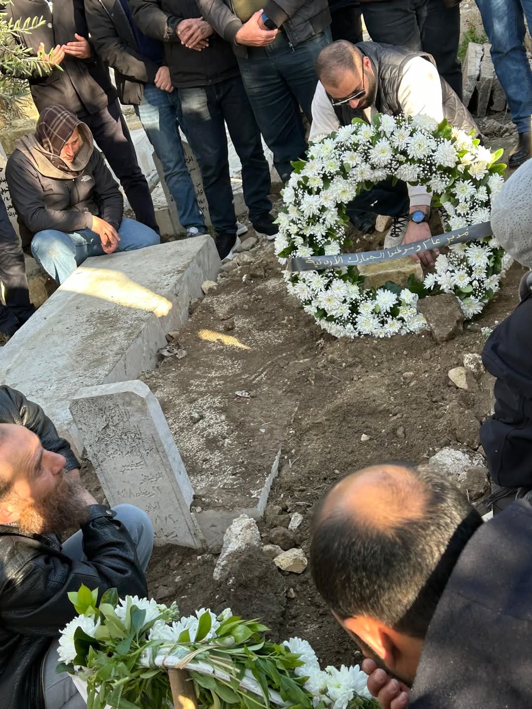 مدير الجمارك يشارك في تشييع جثمان الملازم اول حمزة فيصل الجغبير