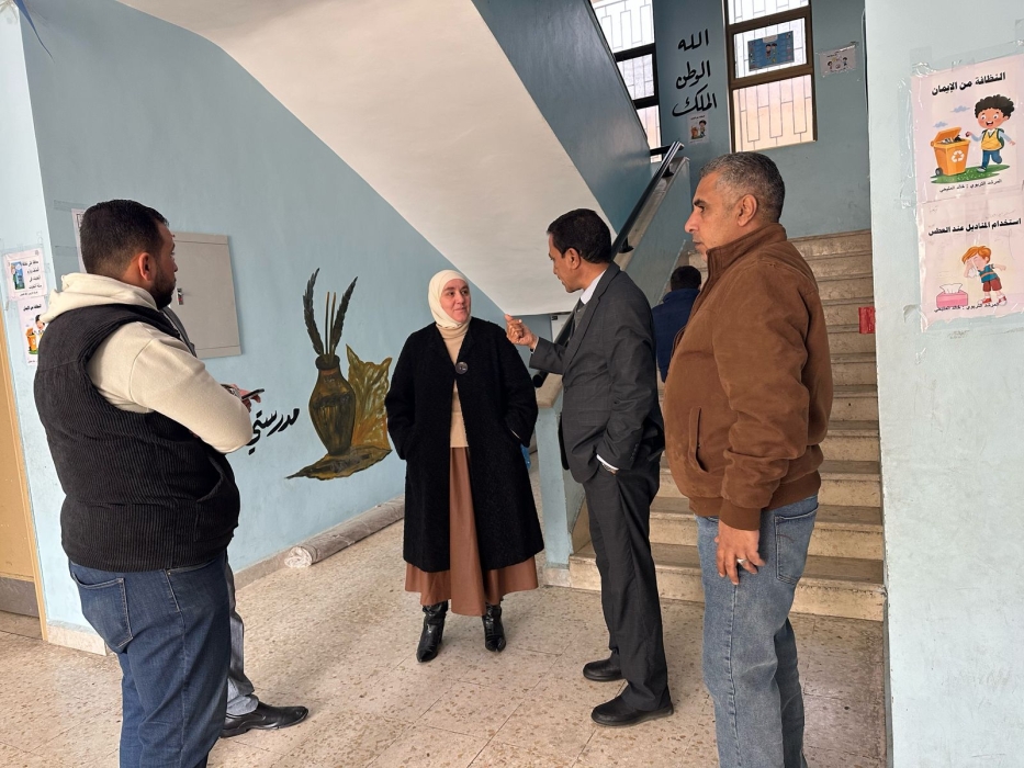 مدير تربية الموقر يتابع الدوام الرسمي ويتفقد مباني مدرسة الفيصلية الأساسية المختلطة