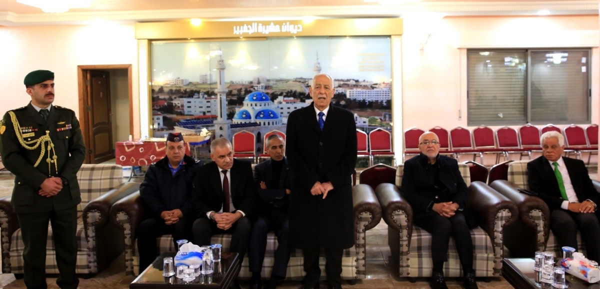 مندوبا عن الملك وولي العهد.. العيسوي يعزي الجغبير والدباس...صور
