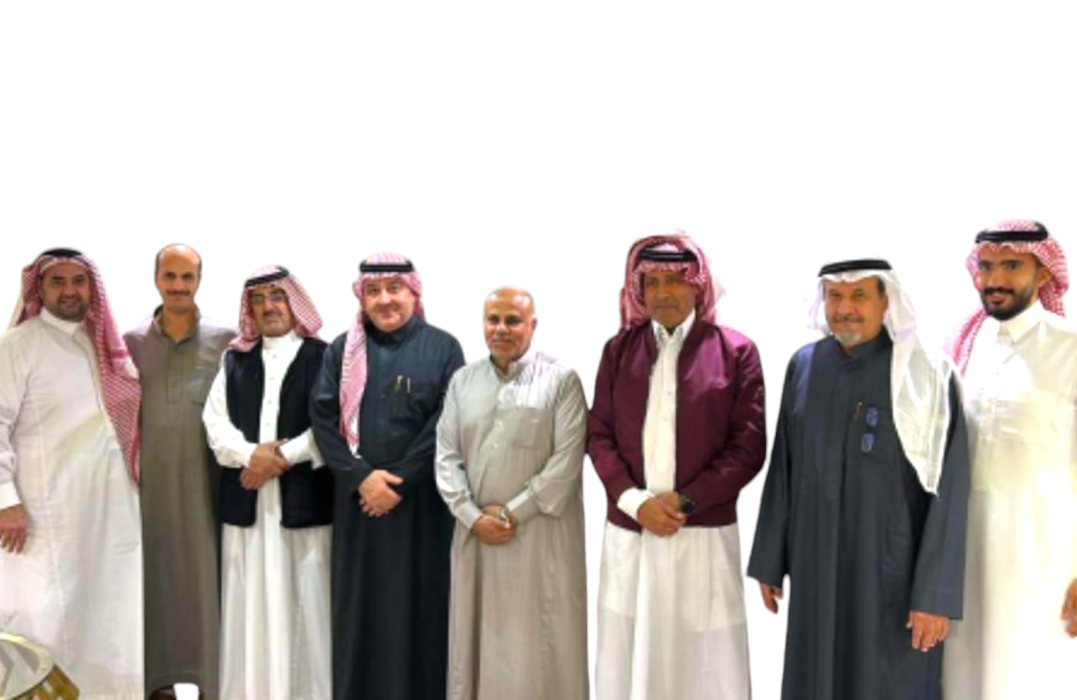 الشيخ حلاوة يكرم المتقاعدين العسكريين في مكة المكرمة