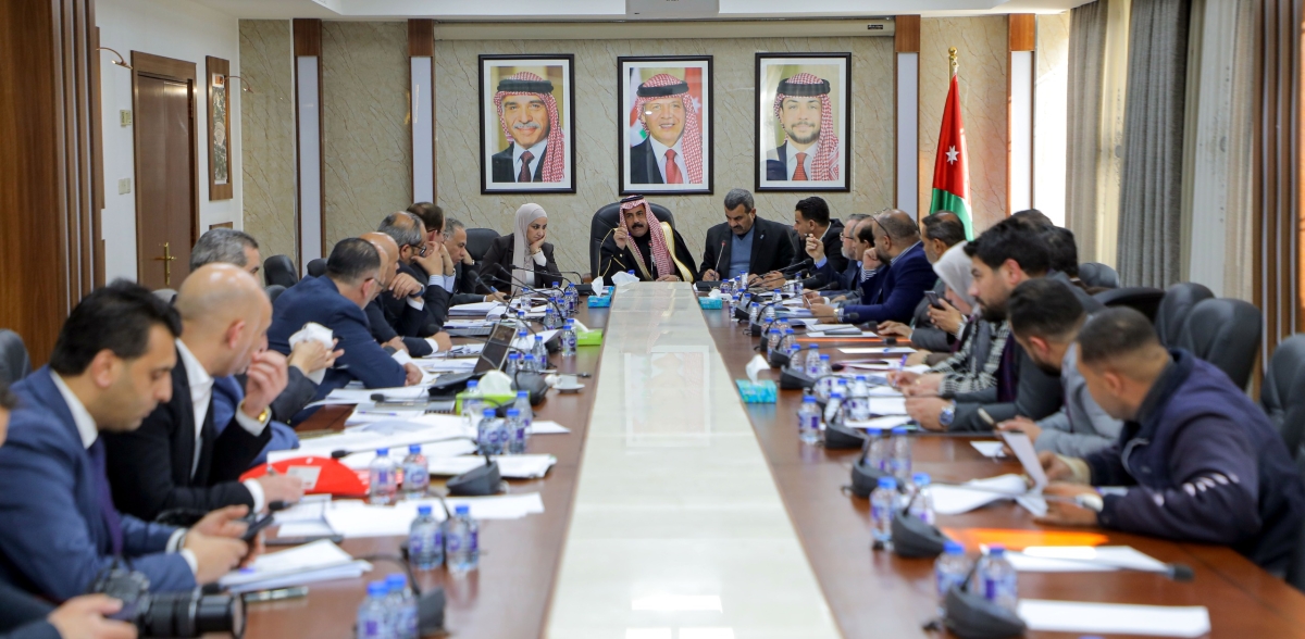 نيابية مشتركة تناقش مشروع قانون معدل للطيران المدني 2024