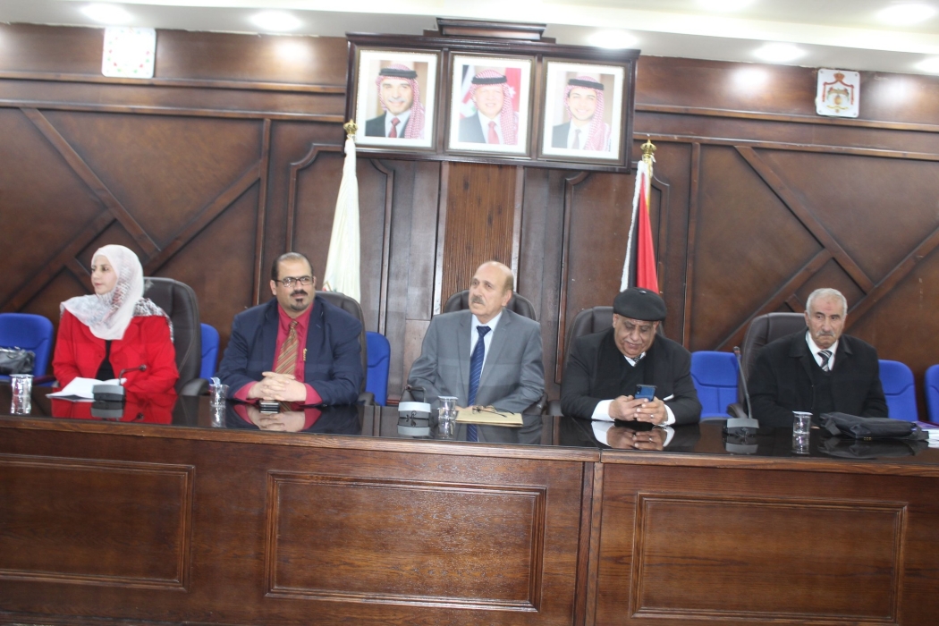 إربد تشهد أمسية أدبية وطنية تجمع الشعر بالموسيقى بمشاركة نخبة من الشعراء والمثقفين
