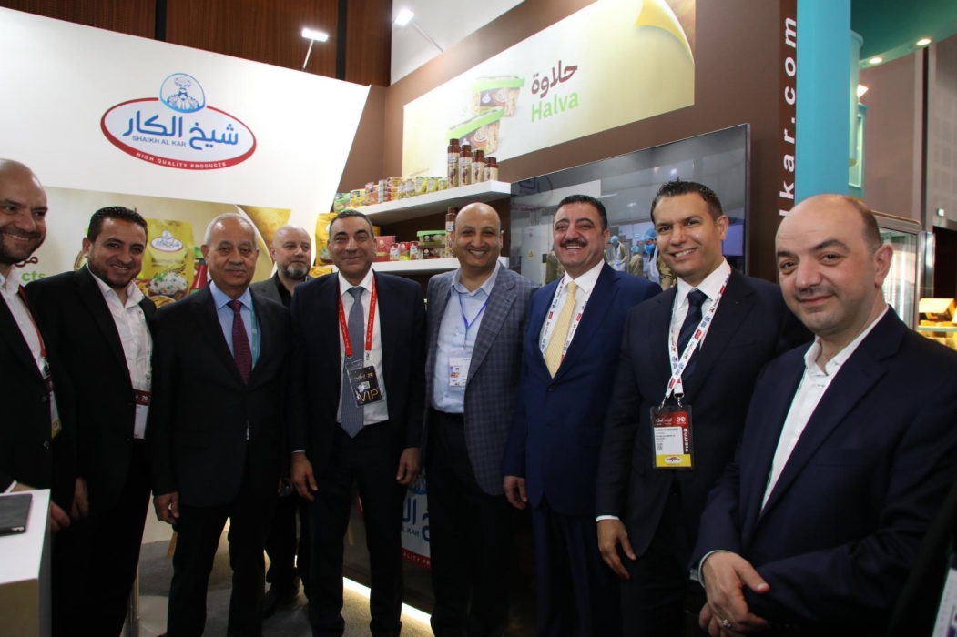 بمشاركة مدير الاستهلاكية العسكرية ورؤساء وأعضاء غرف الصناعة