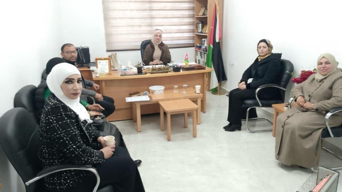 العيطان تعقد اجتماع لدعم المتميزين بجائزة الملكة رانيا العبدالله للتميز التربوي في لواء الجيزة