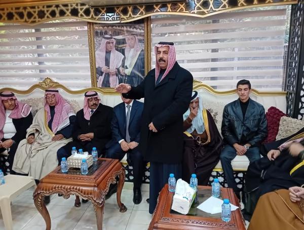 النائب البدادوة ينظم وقفة تضامنية لدعم مواقف جلالة الملك..صور