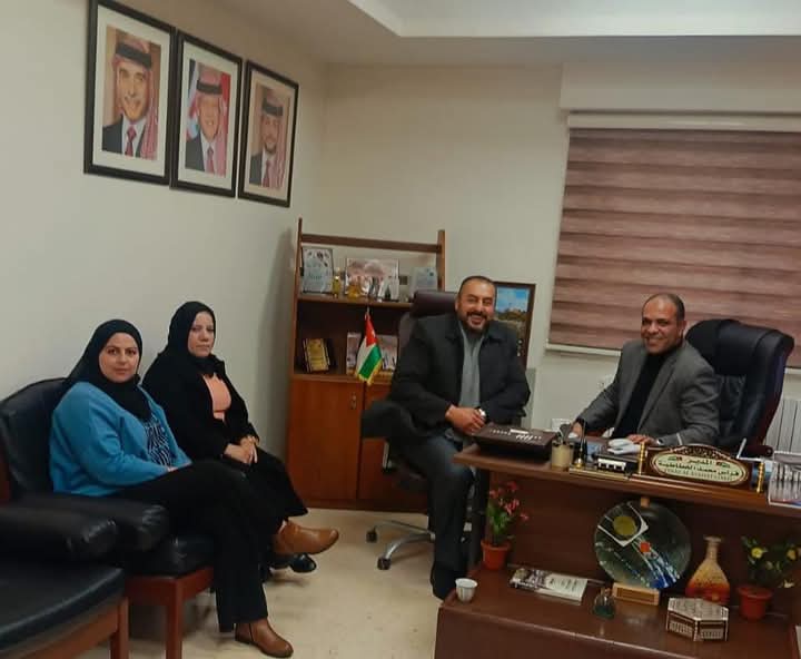 مديريتي شباب وسياحة عجلون تبحثان سبل التعاون والتشاركية لدعم الشباب وتعزيز السياحة