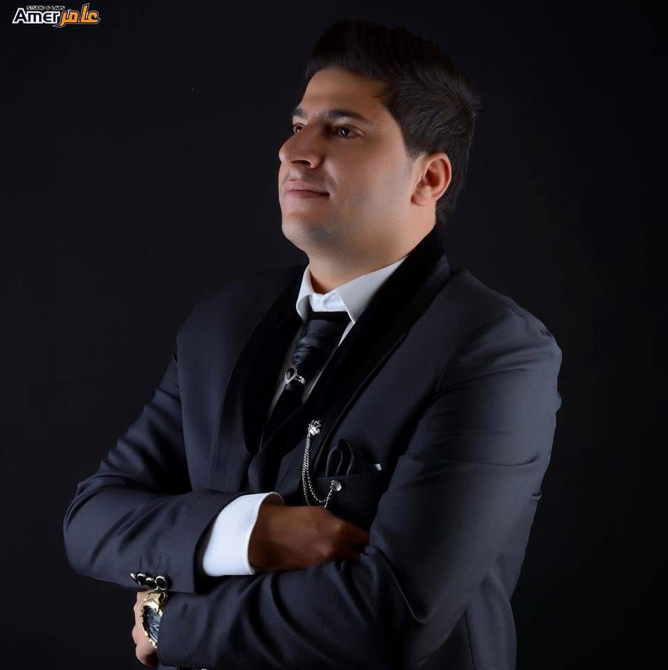 معاذ الكناني يهنئ عمار مندحاوي بتخرجه
