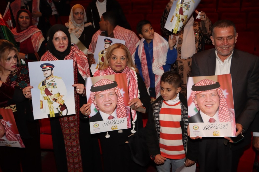 تنظيم كرنفال المحبة للقائد في عمان