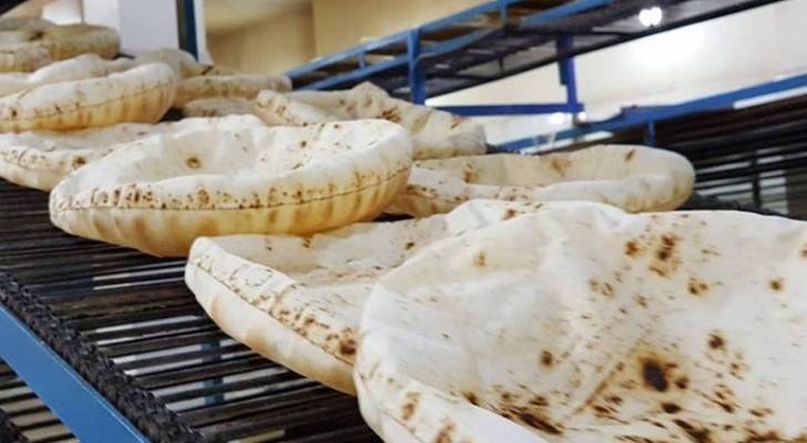 الحموي: الإقبال على شراء الخبز خلال المنخفض الجوي الحالي طبيعي