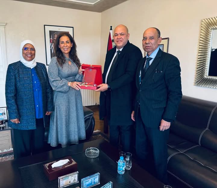 السفيرة الأردنية في المغرب تبحث تعزيز التعاون مع منتدى الدبلوماسية الموازية