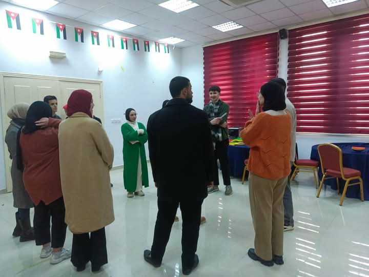 مركز شابات المزار الشمالي ينفذ برنامج الفن والرياضة من أجل السلام لتعزيز التماسك الاجتماعي