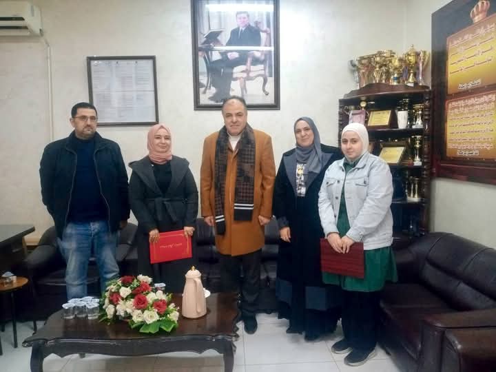 العبيدات يكرّم المعلمة أسماء بني بكر والطالبة ليان الرفاعي لمشاركتهما في المعرض الدولي للعلوم والهندسة ISEF.