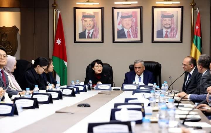 بحث تنفيذ مشروع المعهد الكوري لتدريب المهندسين في الجامعة الأردنية