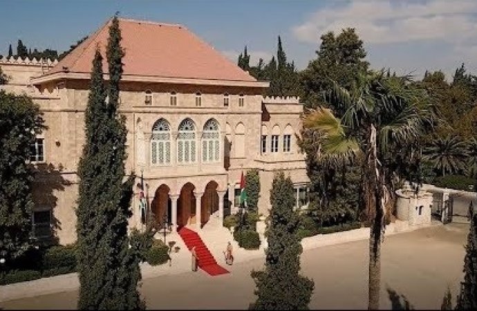 نواب يلتقون الملك اليوم  أسماء