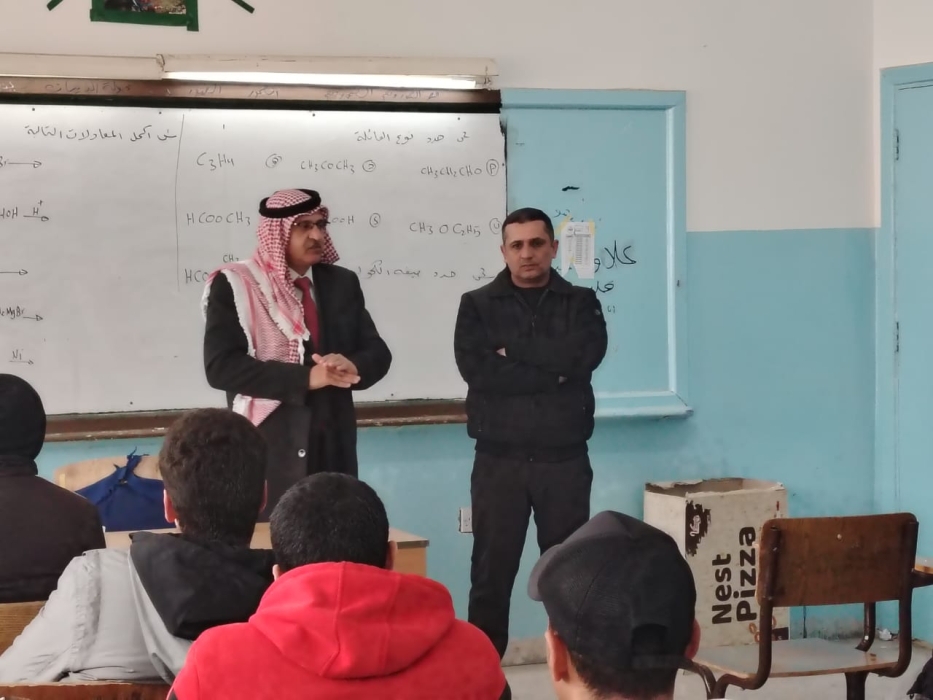 المجالي يؤكد على أهمية التدفئة والحضور المنتظم في زيارة ميدانية لمدرسة الثنية الثانوية للبنين